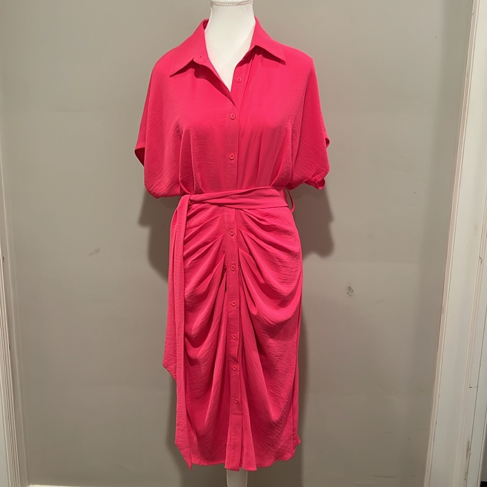 Shirt dress style dress with ruching. Button down with waist tie. Size S NWT